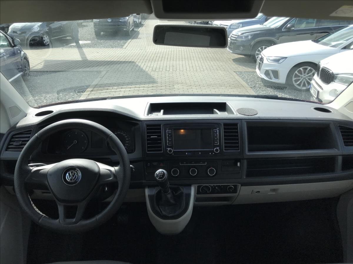 Volkswagen Transporter Kombi 2,0 l 62 kw