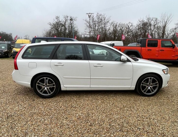 Volvo V50 6