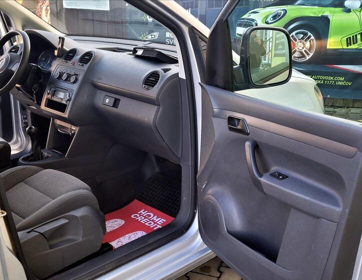 Volkswagen Caddy Skříň 1,6 l 75 kw