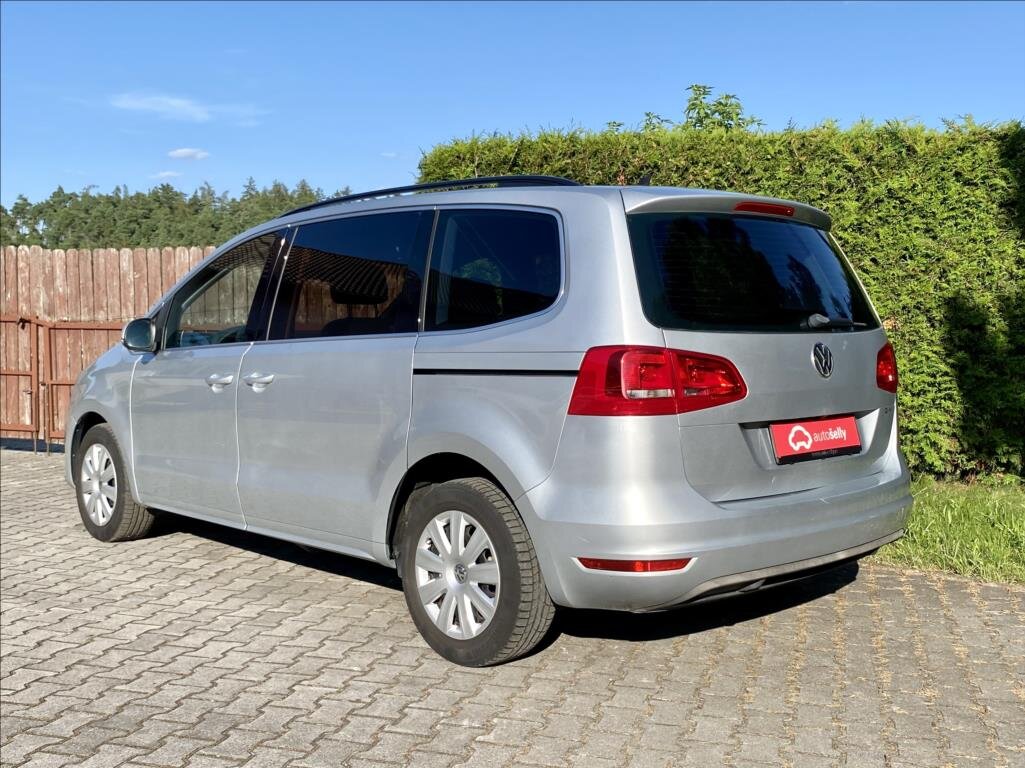 Volkswagen Sharan MPV 2,0 l 103 kw