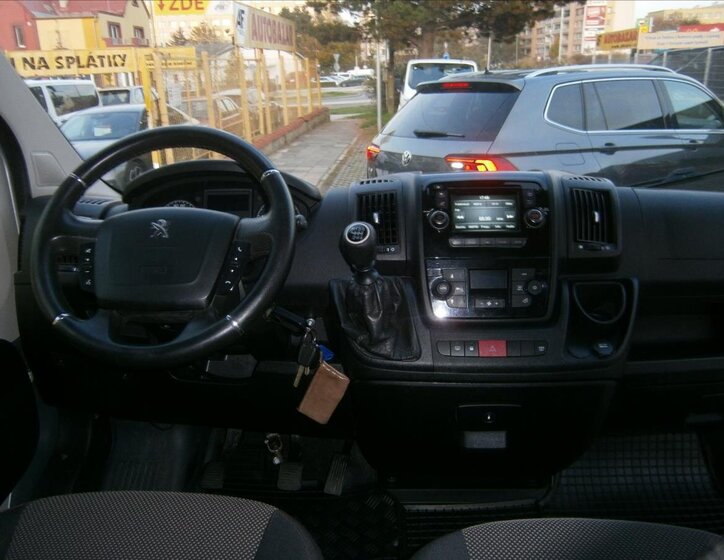 Peugeot Boxer 11