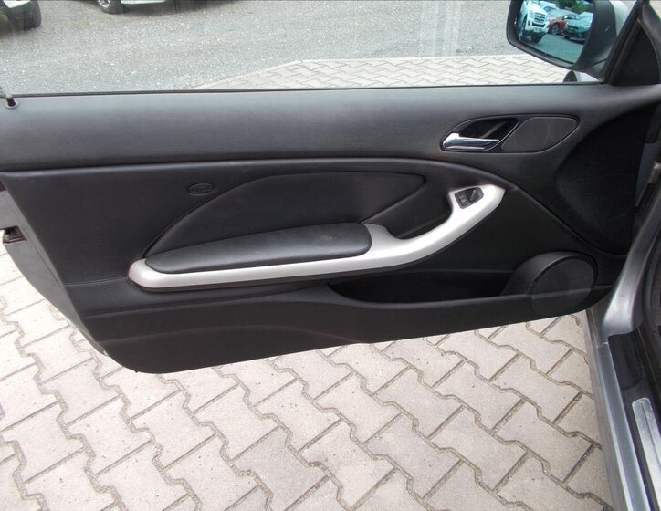 BMW Řada 3 Kabriolet 2,0 l 105 kw