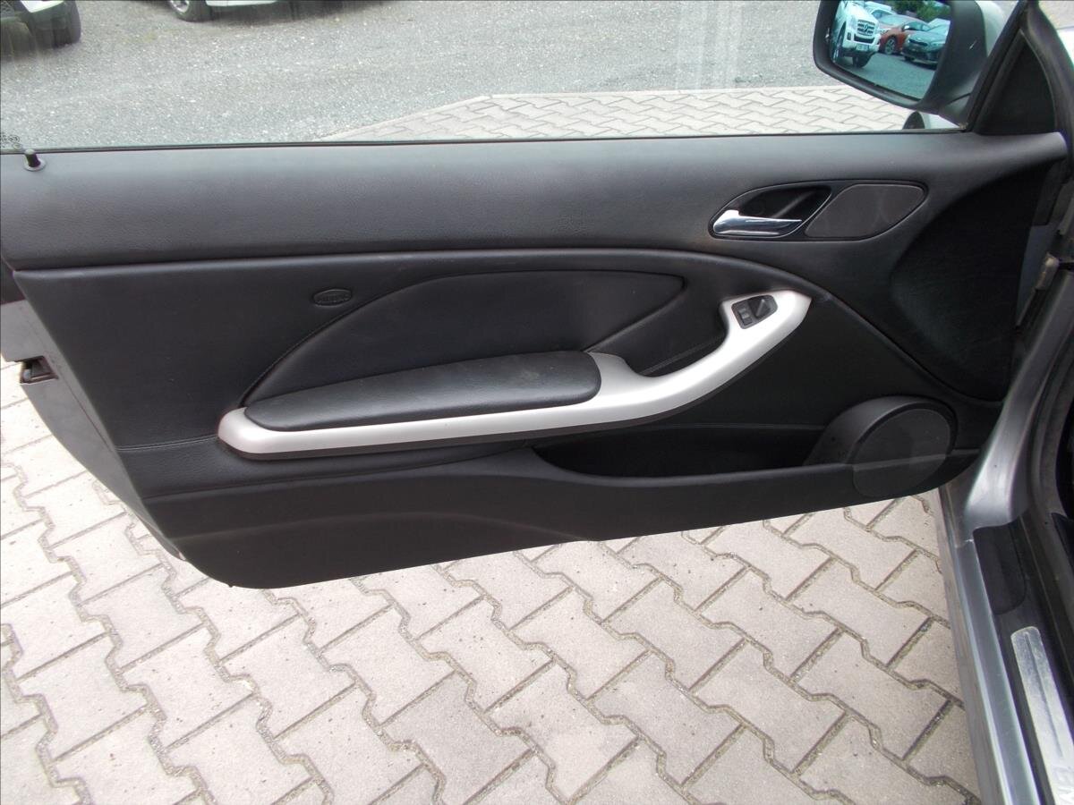 BMW Řada 3 Kabriolet 2,0 l 105 kw