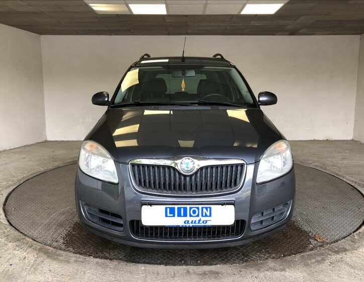 Škoda Roomster 2