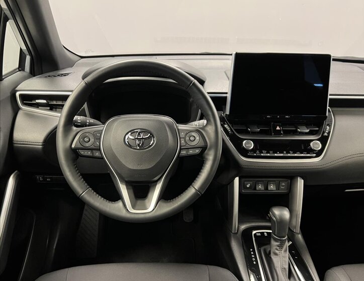 Toyota Corolla Cross SUV 1,8 l 72 kw