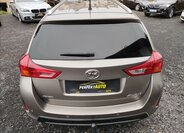 Toyota Auris Kombi 2,0 l 91 kw