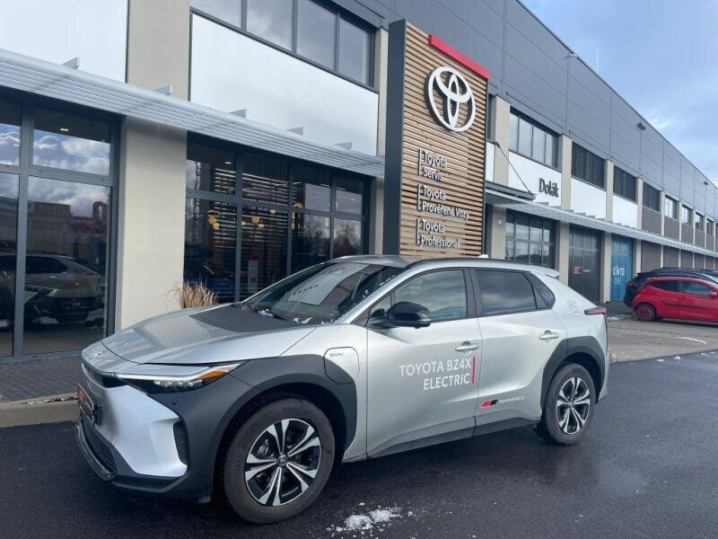 Toyota bZ4X SUV / Terénní 0,0 150 kw