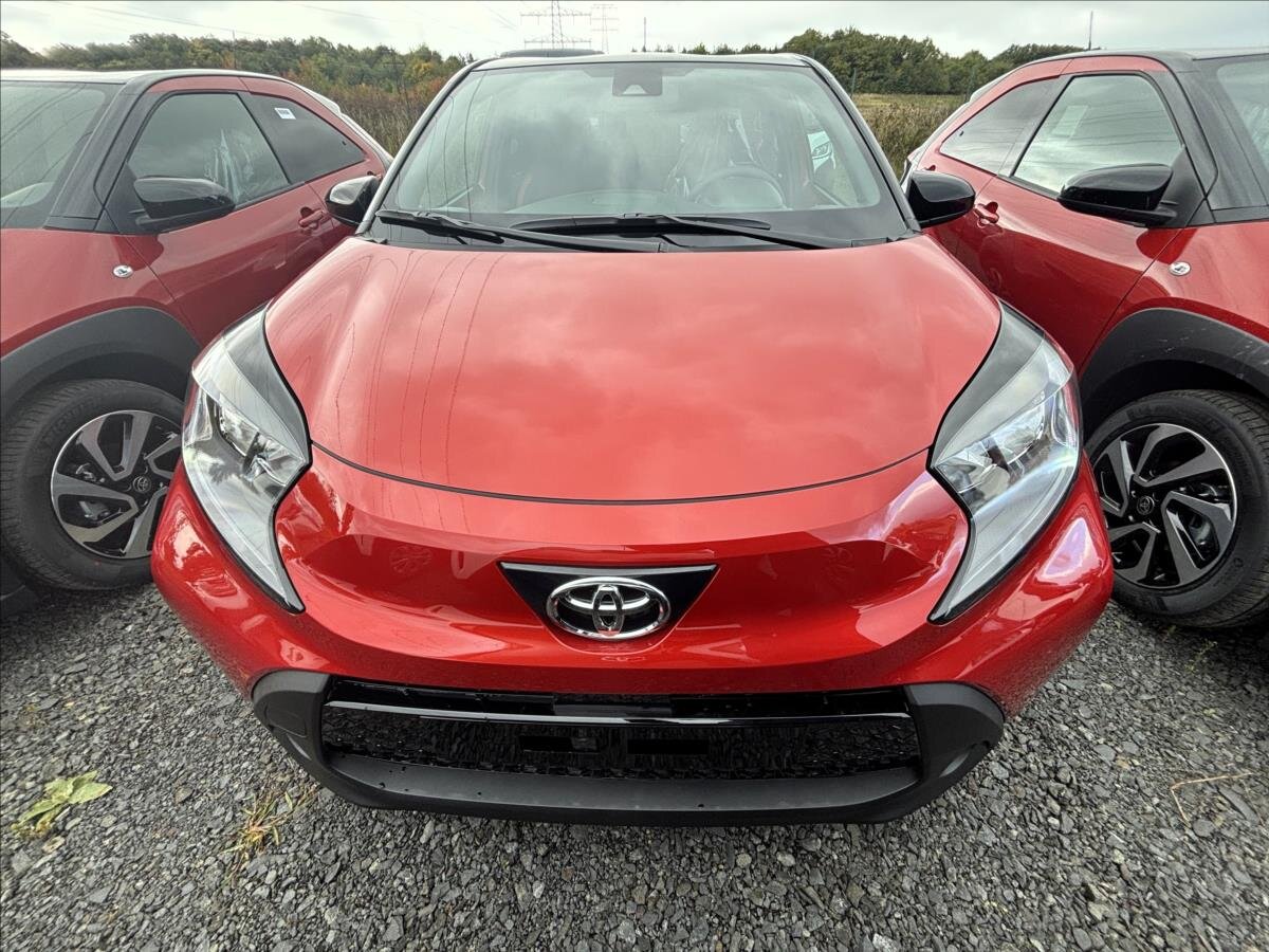 Toyota Aygo Hatchback 1,0 l 53 kw