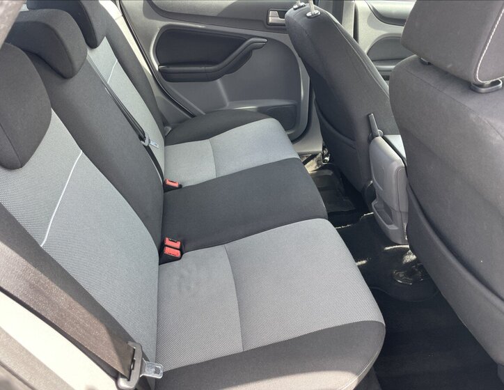 Ford Focus Hatchback 1,6 l 74 kw