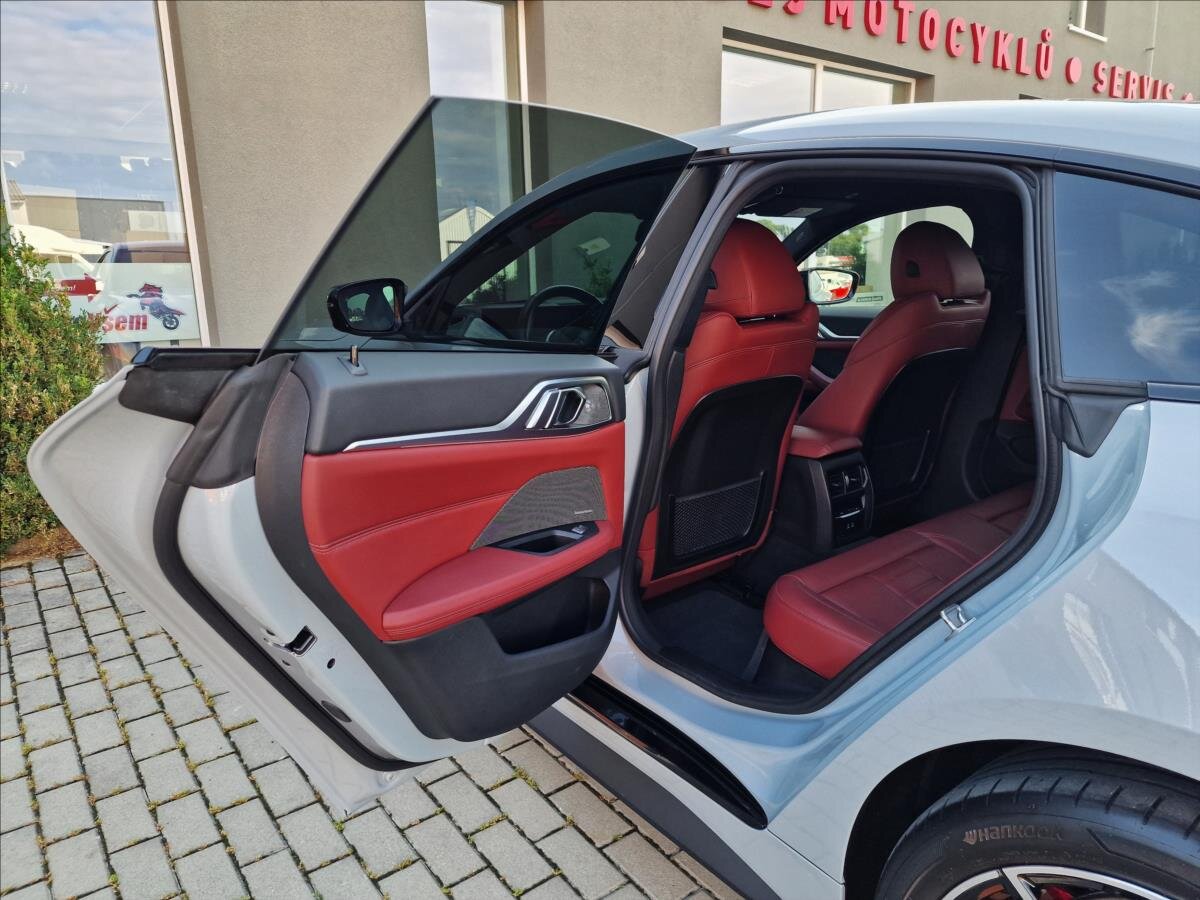 BMW i4 Sedan 0,0 400 kw