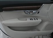 Volvo V90 8