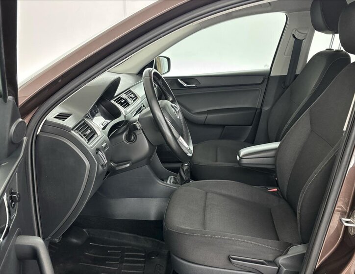 Škoda Rapid Liftback 1,2 l 81 kw