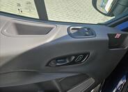 Ford Transit 8