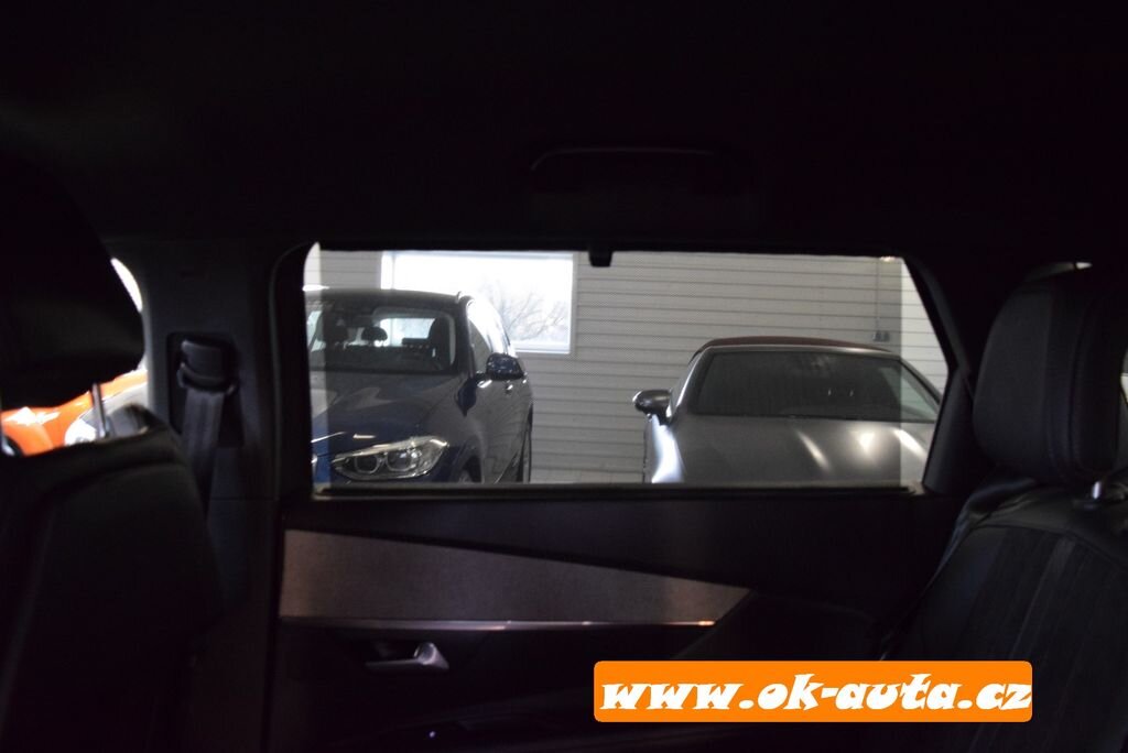 Peugeot 5008 MPV 1,5 l 96 kw