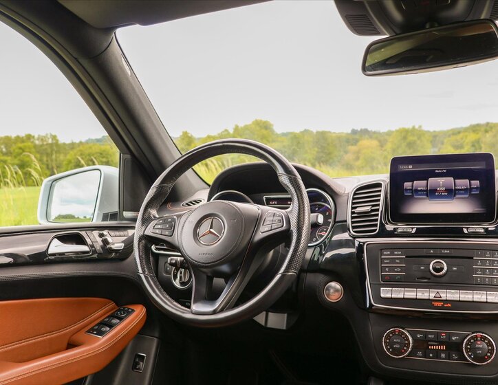 Mercedes-Benz GLS 49