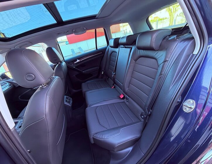 Volkswagen Golf Kombi 2,0 l 110 kw