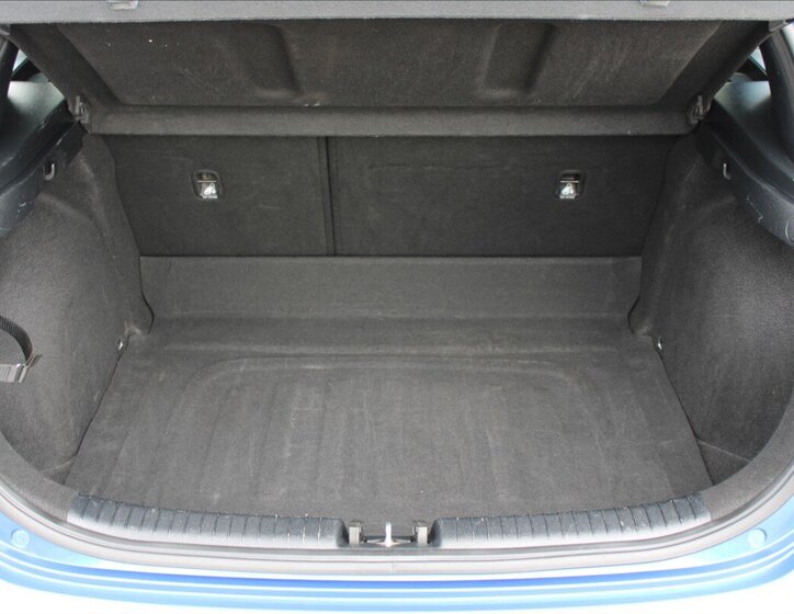 KIA Ceed Hatchback 1,4 l 73 kw