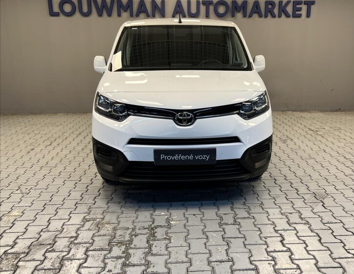 Toyota ProAce City 4