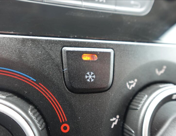 Peugeot Boxer Ostatní 2,2 l 121 kw