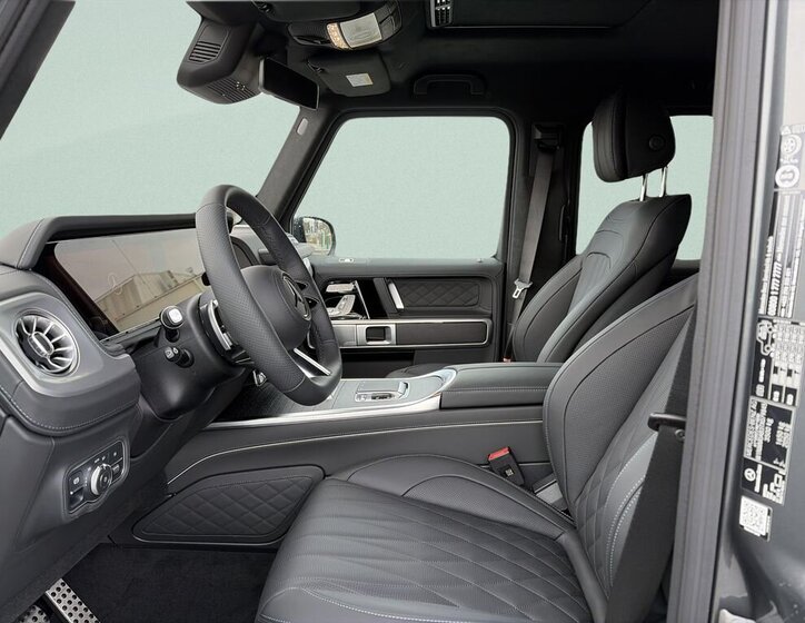 Mercedes-Benz Třídy G SUV / Terénní 0,0 432 kw