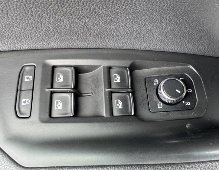 Volkswagen Touareg Kombi 3,0 l 210 kw