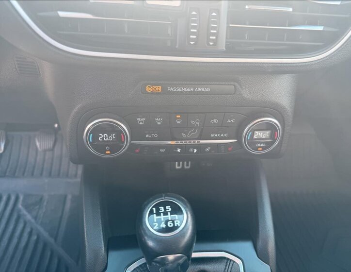 Ford Focus Kombi 999,0 92 kw