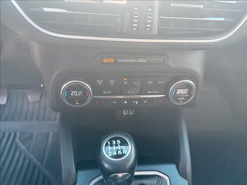 Ford Focus Kombi 999,0 92 kw