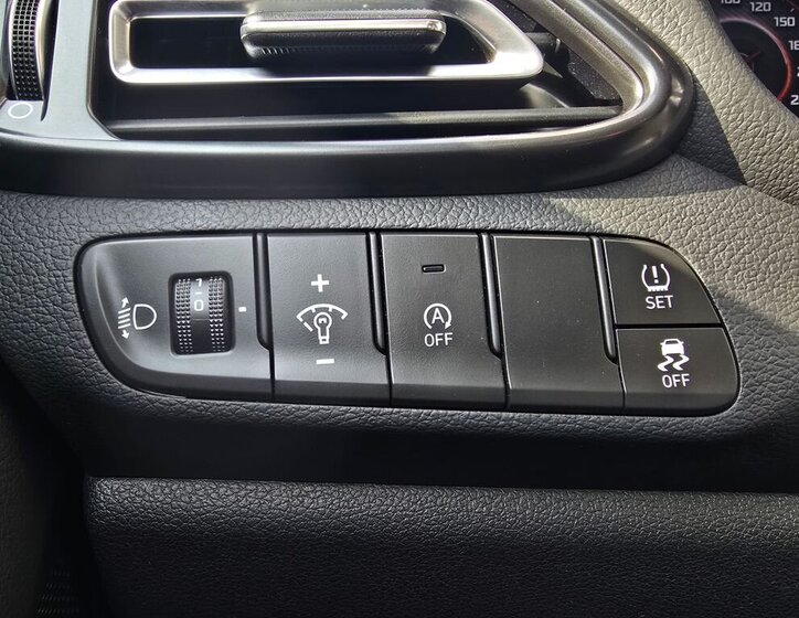 Hyundai i30 Hatchback 1,5 l 70 kw