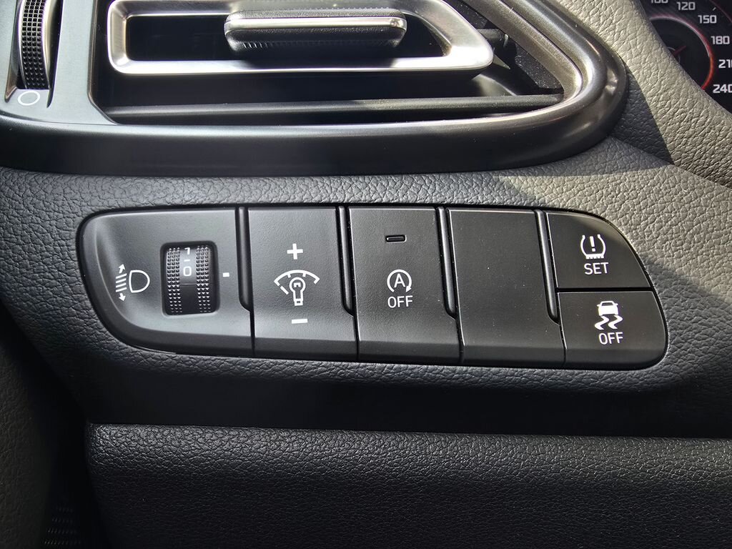 Hyundai i30 Hatchback 1,5 l 70 kw