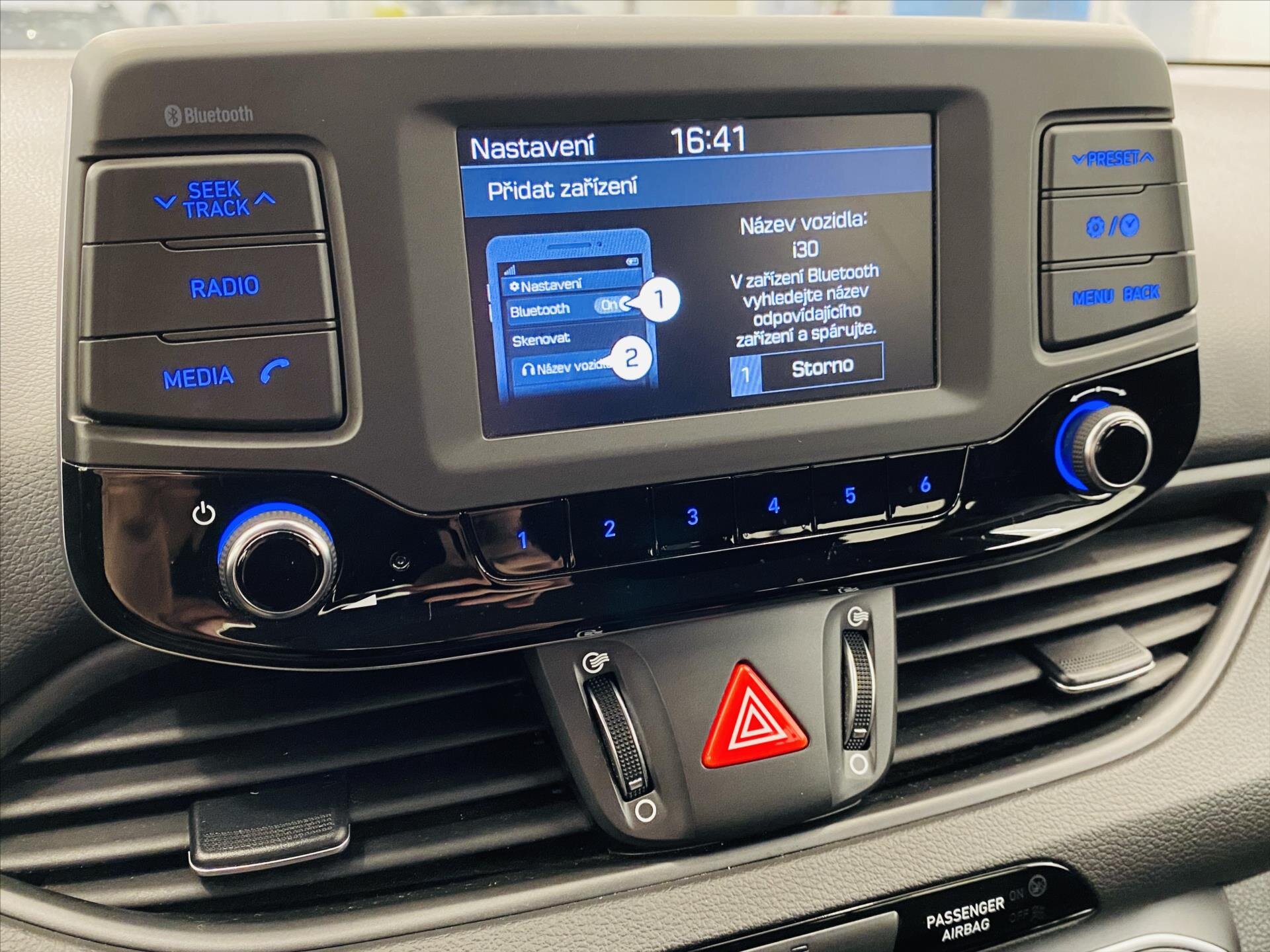 Hyundai i30 Hatchback 998,0 88 kw