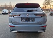 Mitsubishi Outlander SUV / Terénní 2,4 l 225 kw