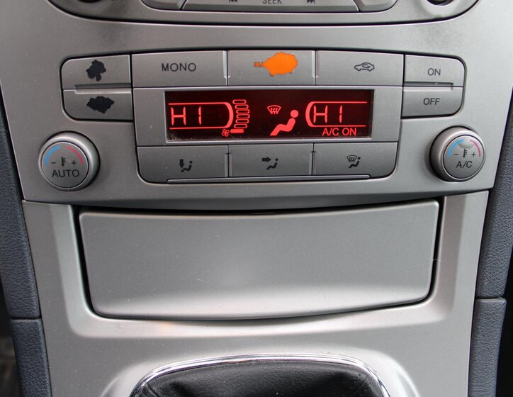 Ford Galaxy Kombi 1,8 l 92 kw