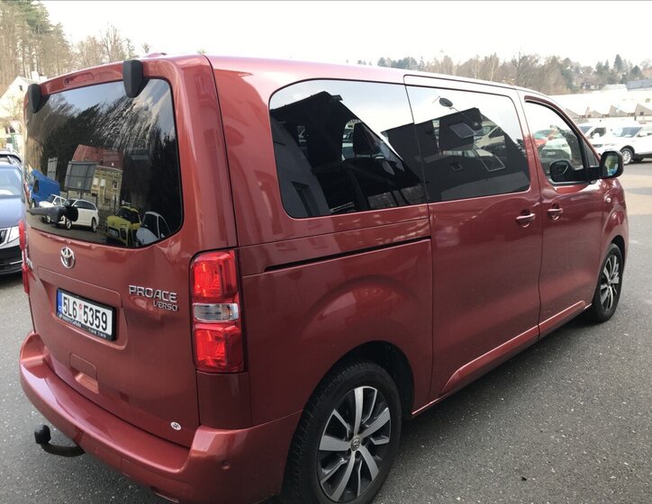 Toyota ProAce Kombi 2,0 l 110 kw