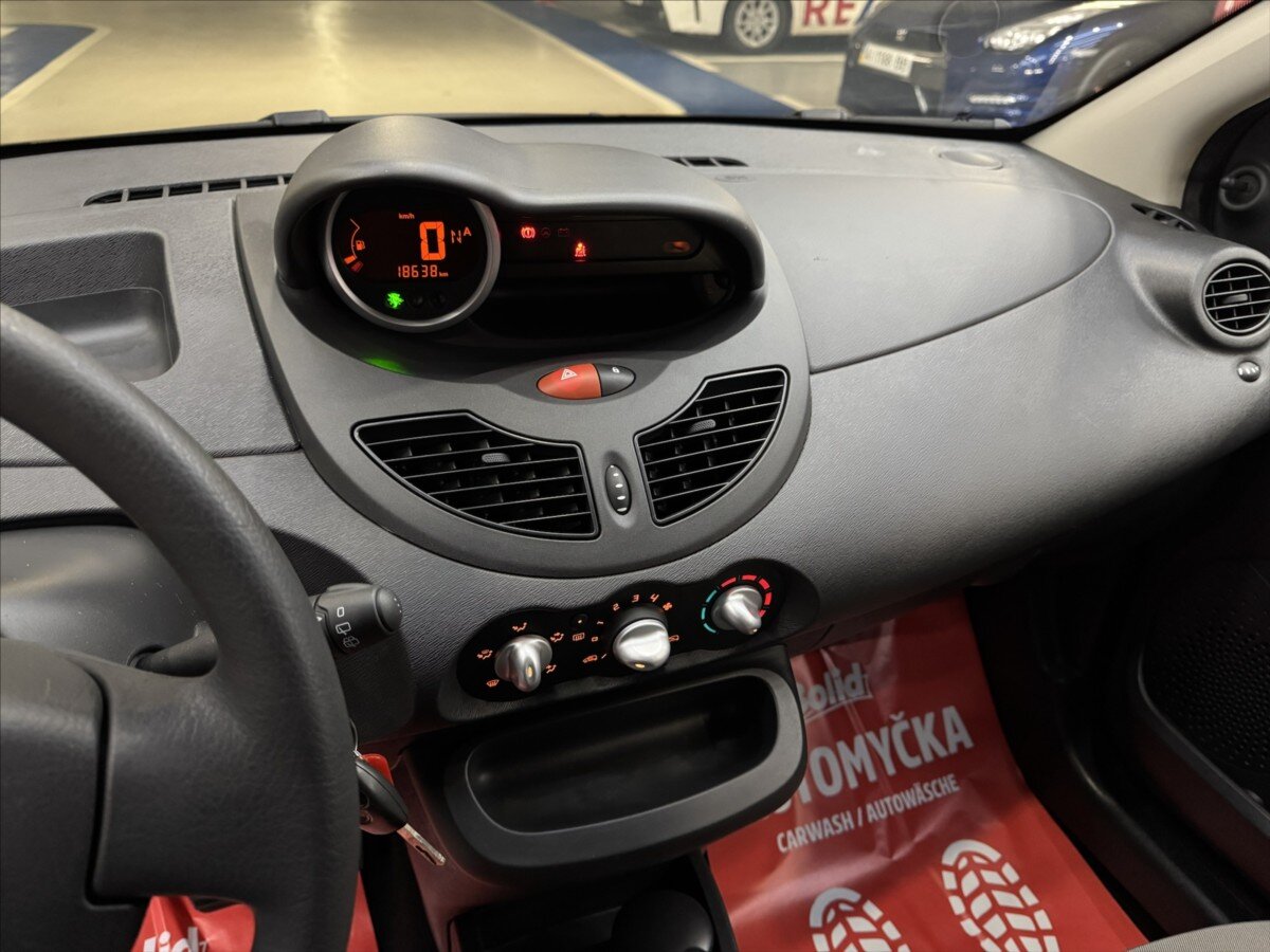 Renault Twingo Hatchback 1,1 l 55 kw