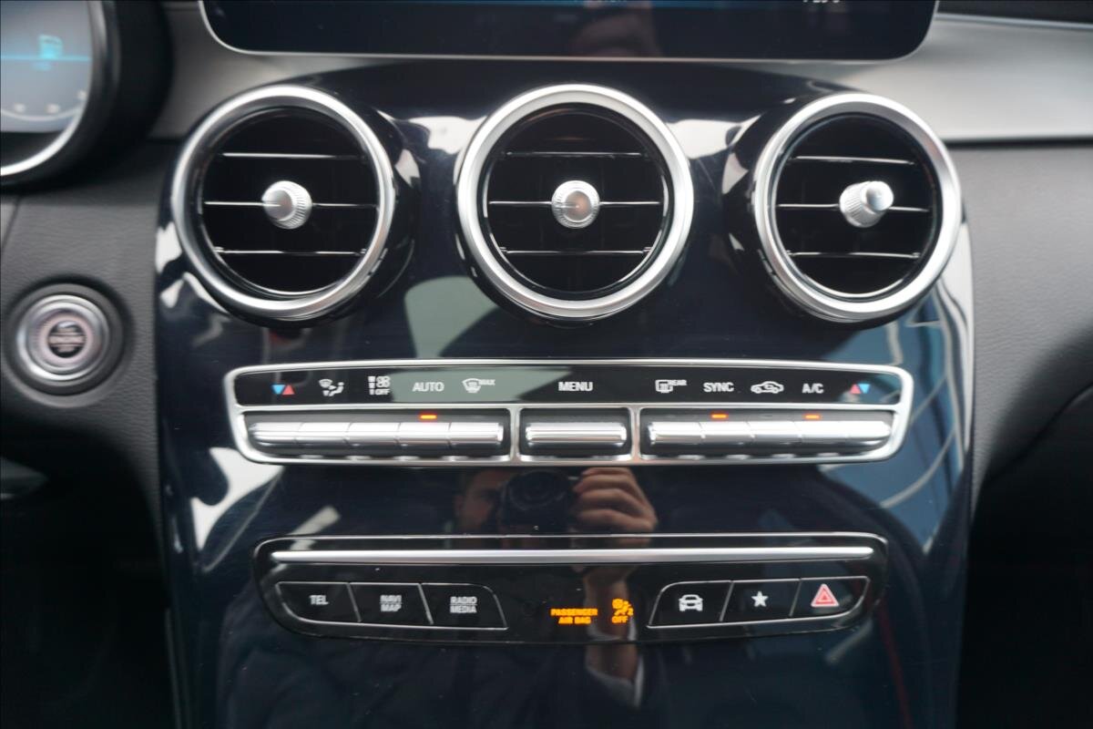 Mercedes-Benz GLC SUV 3,0 l 287 kw