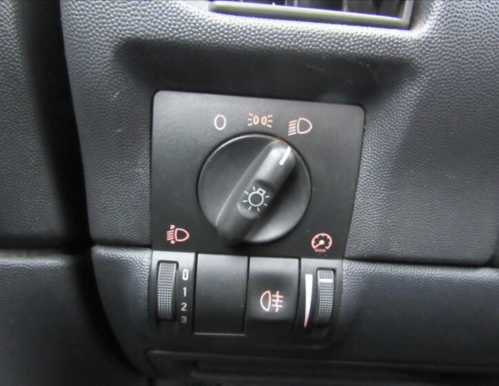 Opel Corsa Hatchback 1,2 l 55 kw