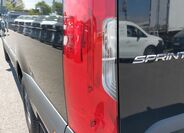 Mercedes-Benz Sprinter 13