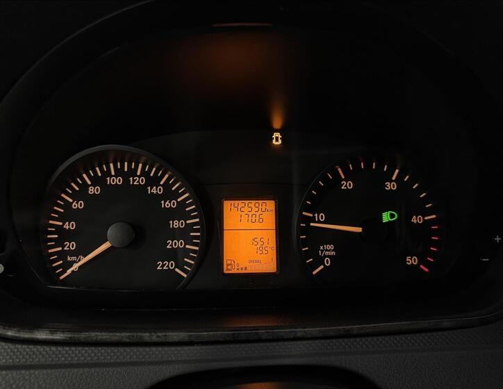 Mercedes-Benz Vito 17