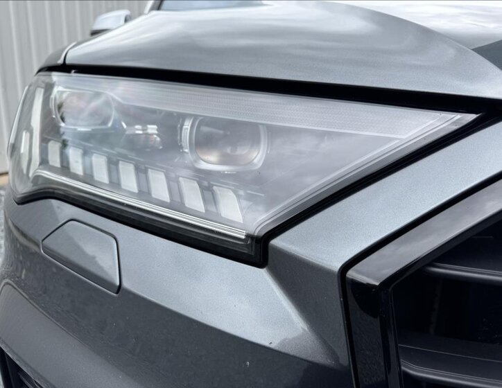 Audi SQ7 Kombi 4,0 l 320 kw