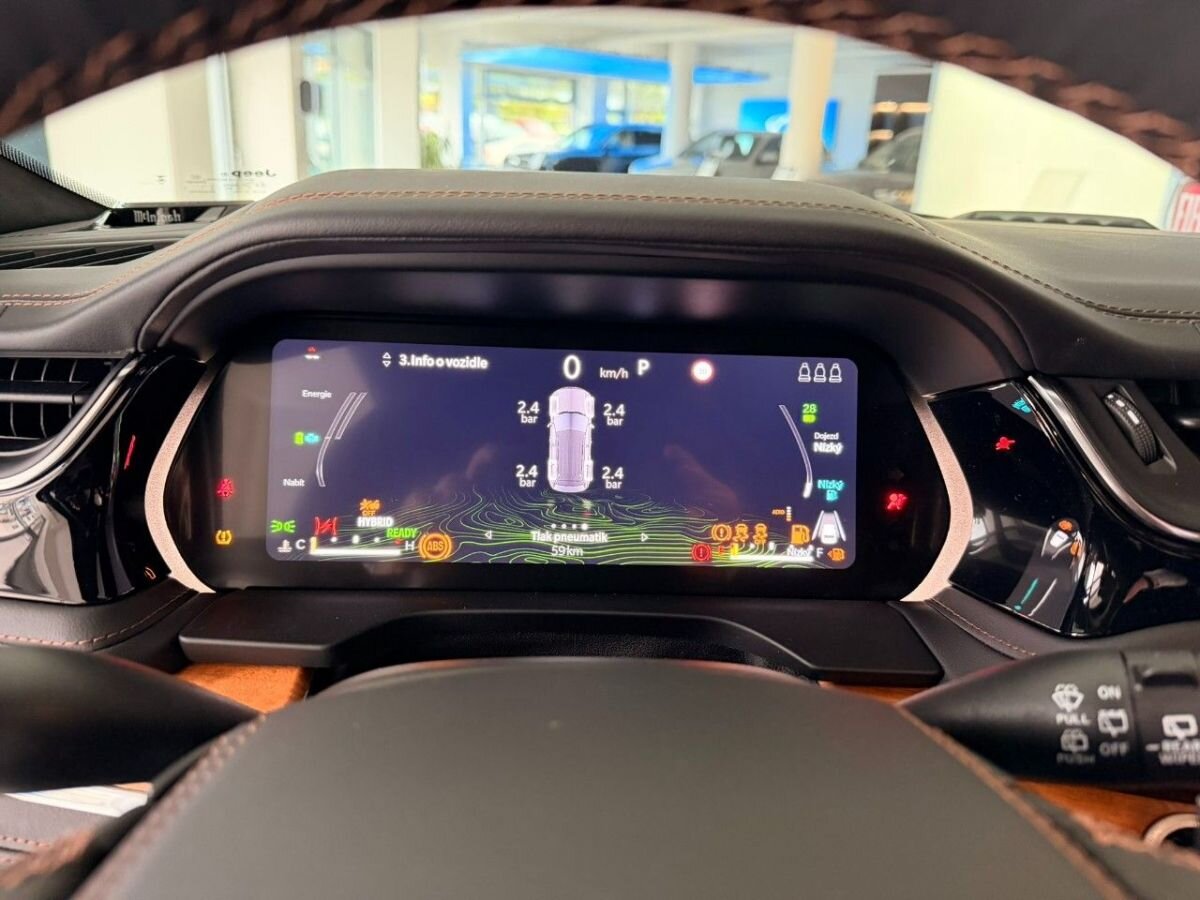 Jeep Grand Cherokee SUV / Terénní 2,0 l 280 kw