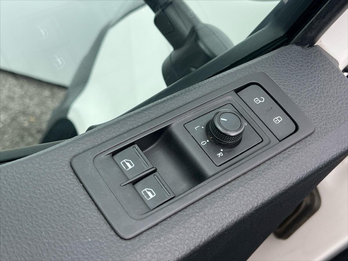 Volkswagen Transporter Valník 2,0 l 75 kw