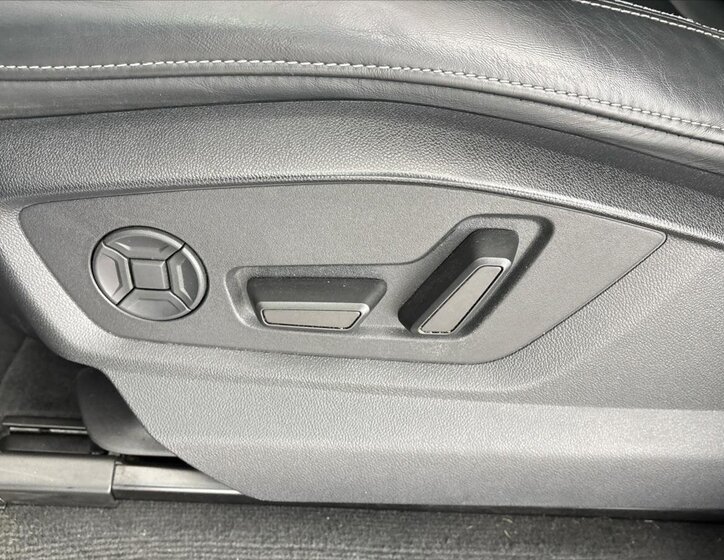 Audi SQ8 SUV / Terénní 4,0 l 373 kw