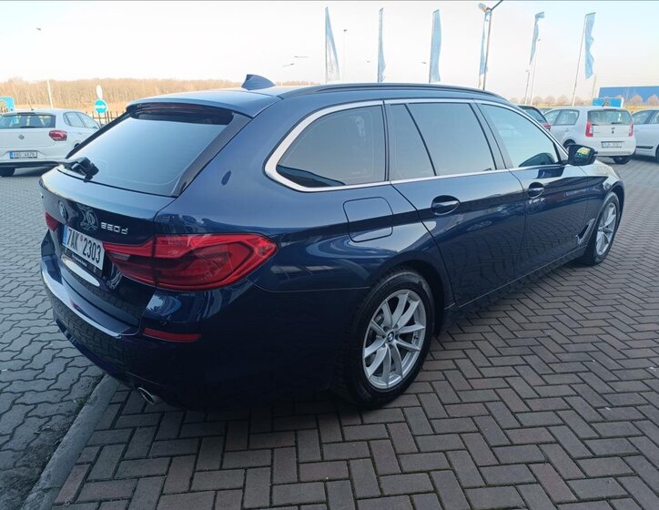 BMW Řada 5 Kombi 2,0 l 140 kw