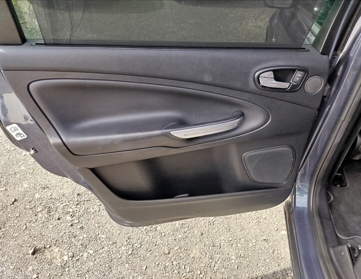 Ford S-MAX MPV 2,0 l 120 kw