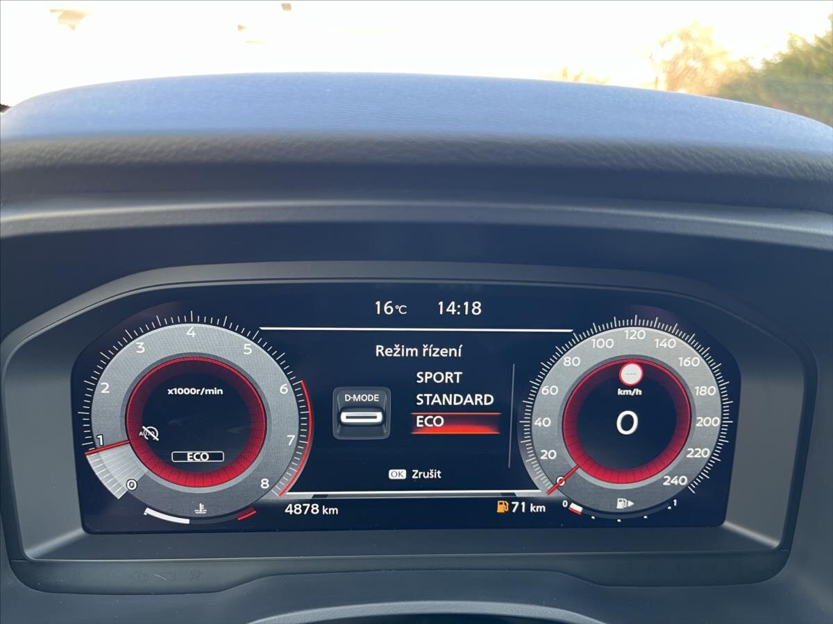 Nissan Qashqai SUV / Terénní 1,3 l 116 kw