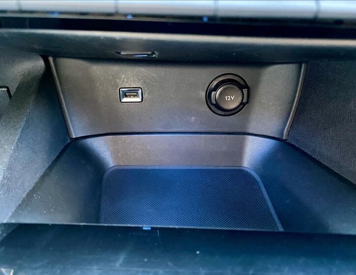 Peugeot 3008 SUV 1,2 l 96 kw