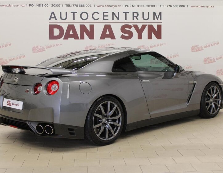 Nissan GT-R Kupé 3,8 l 390 kw