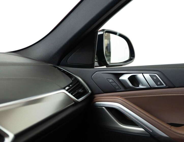 BMW X6 SUV 3,0 l 210 kw