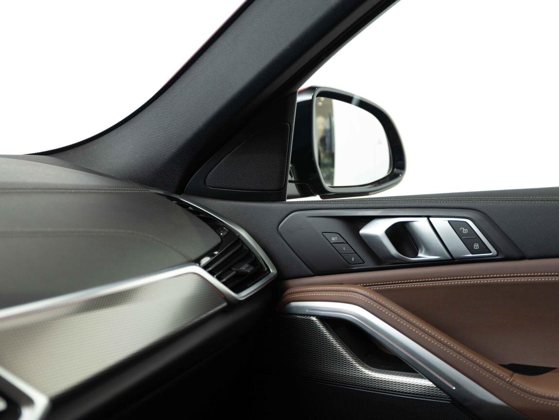 BMW X6 SUV 3,0 l 210 kw