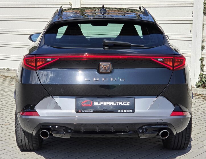 Cupra Formentor SUV / Terénní 2,0 l 180 kw